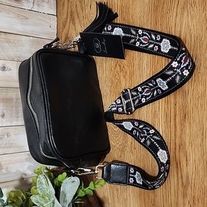 Black Luna Bag with Bavarian Strap